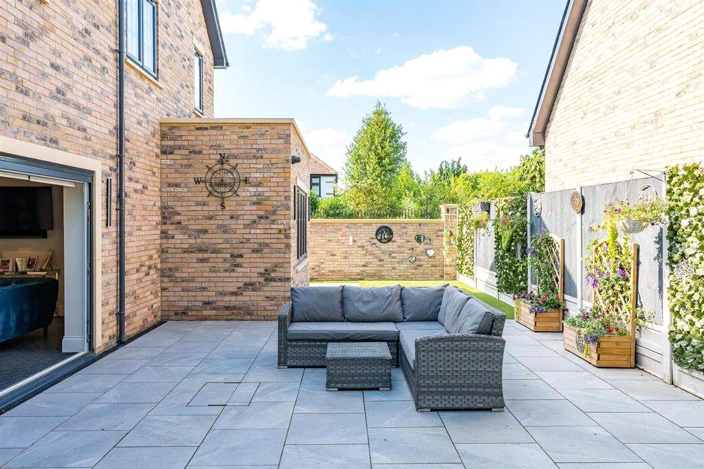 Honeypot Lane, Brentwood, Essex, CM14, photo 33