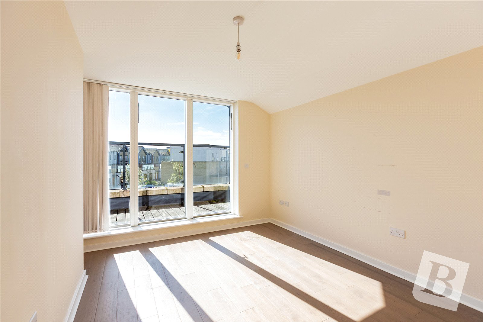 Godwin Terrace, Harold Wood, RM3, photo 9