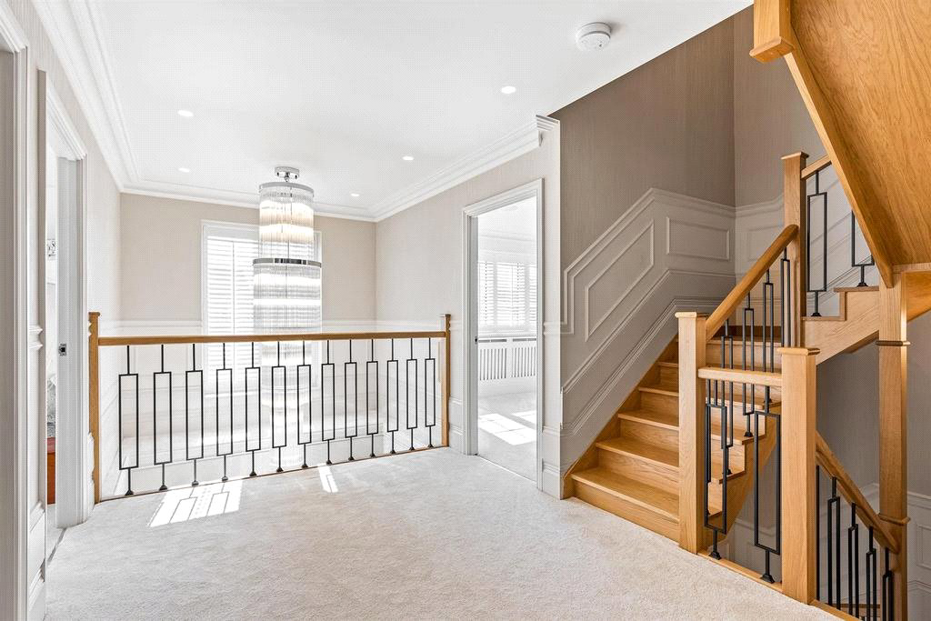 Honeypot Lane, Brentwood, Essex, CM14, photo 17