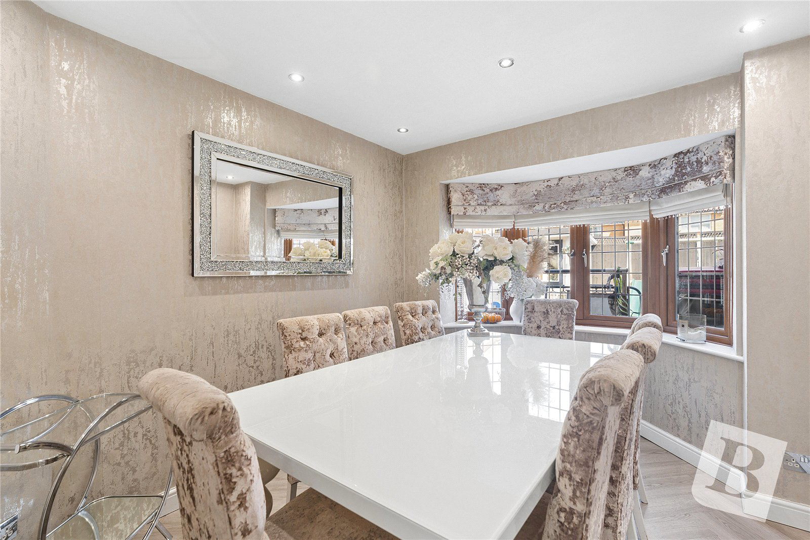 Brandon Close, Chafford Hundred, Grays, Essex, RM16, photo 8
