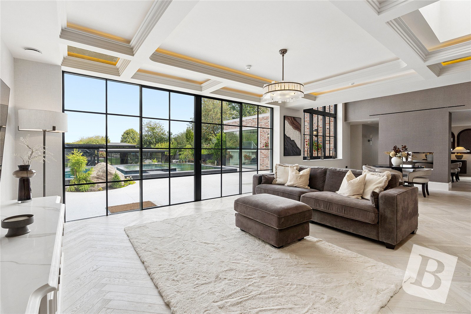 Park Avenue, Hutton, Brentwood, Essex, CM13, photo 2