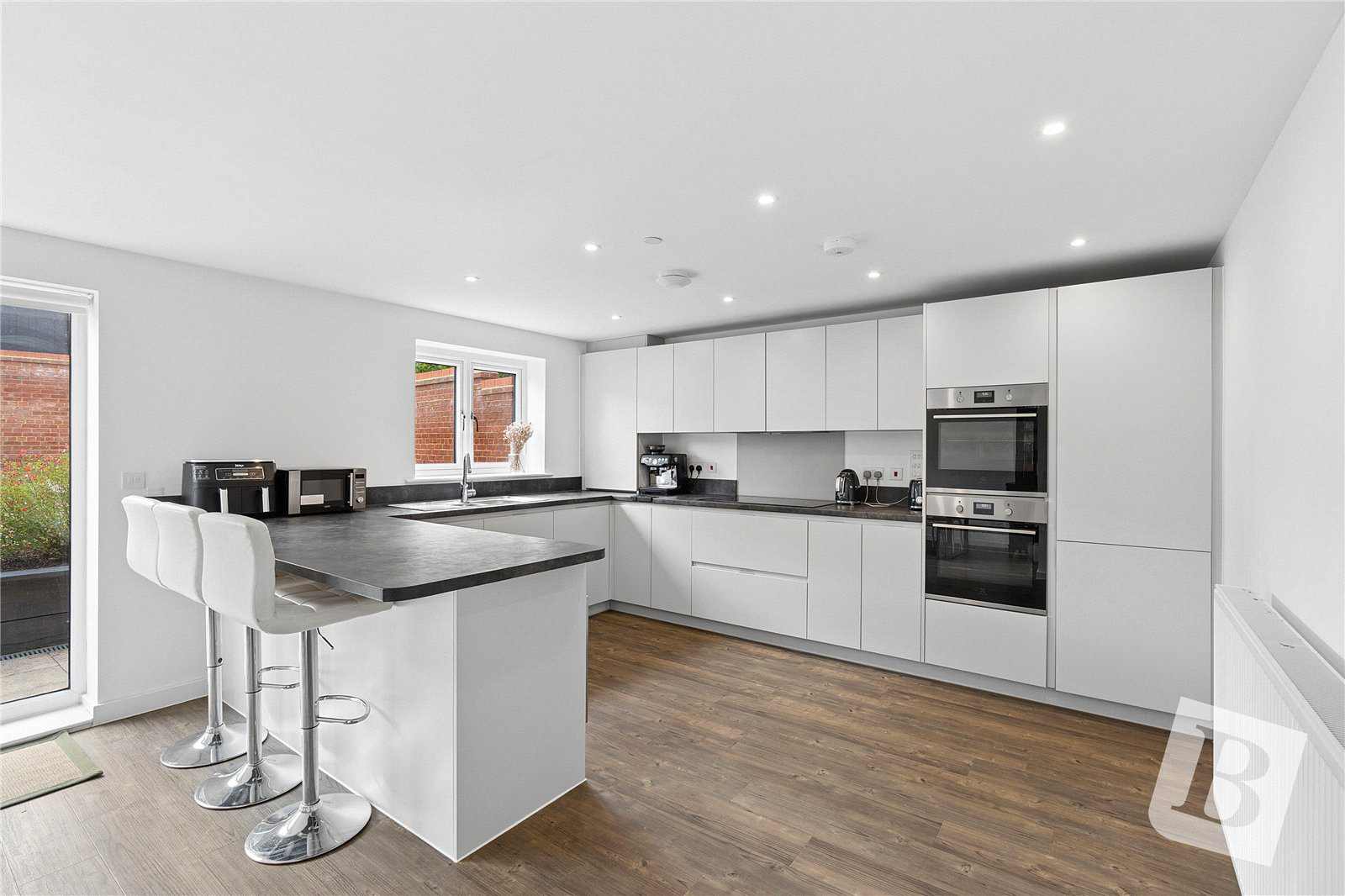 Stratford Way, Northfleet, Gravesend, Kent, DA11, photo 5