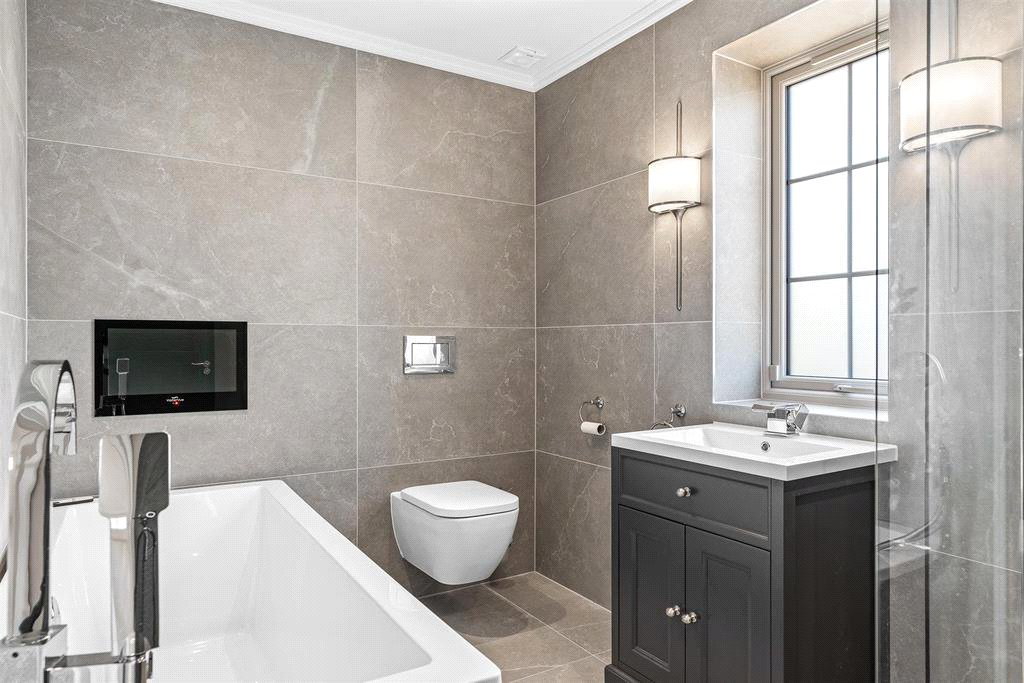 Honeypot Lane, Brentwood, Essex, CM14, photo 15