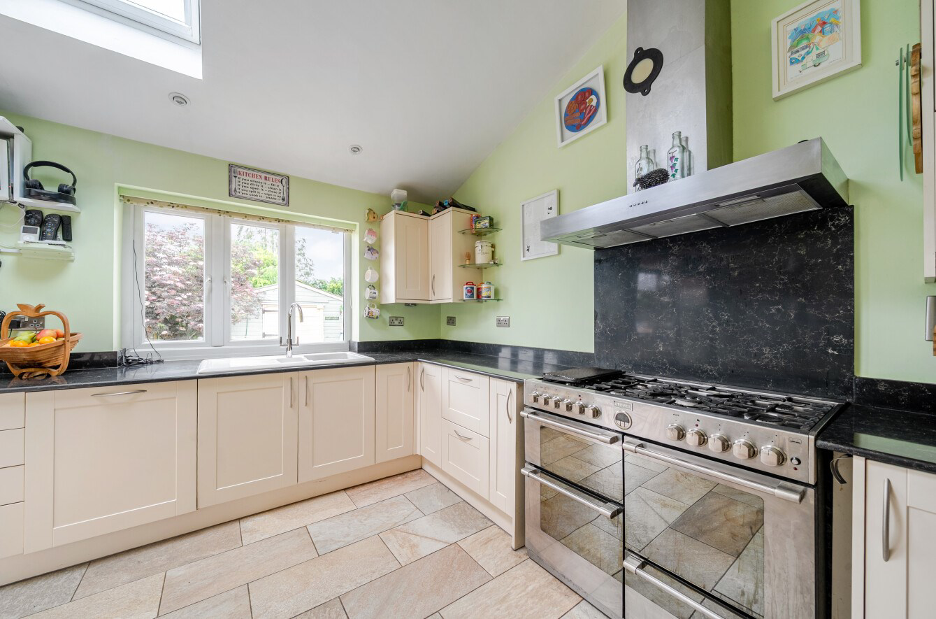 Lower Common Road, West Wellow, Romsey, SO51, photo 8