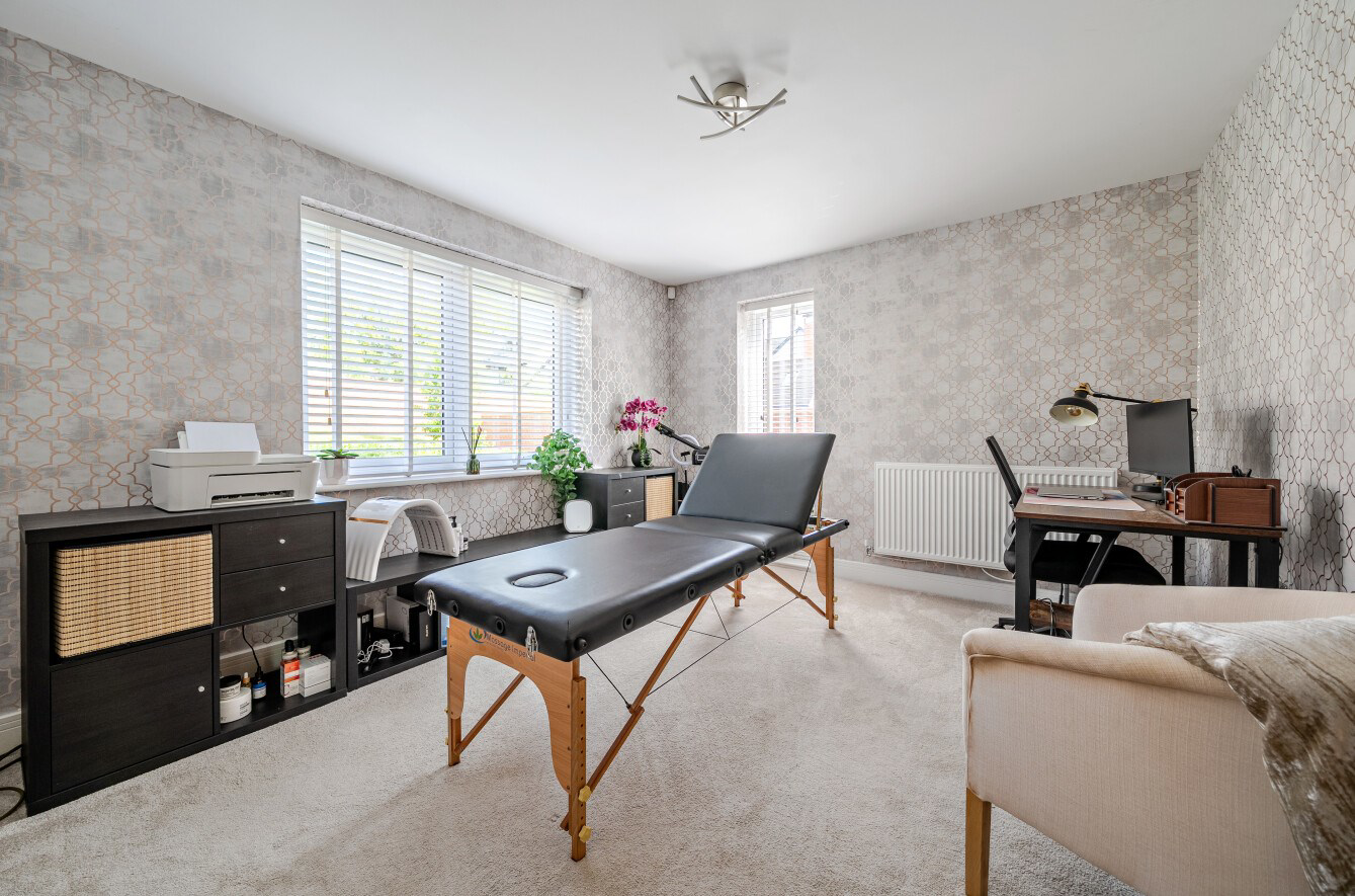 Oxlease Meadows, Romsey, SO51, photo 12