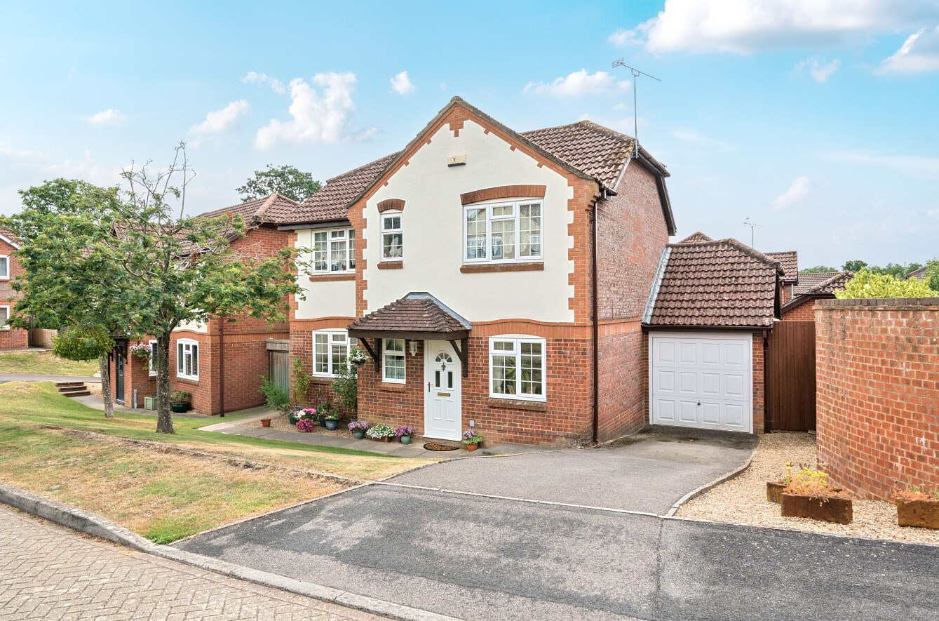 Comfrey Close, Romsey, SO51