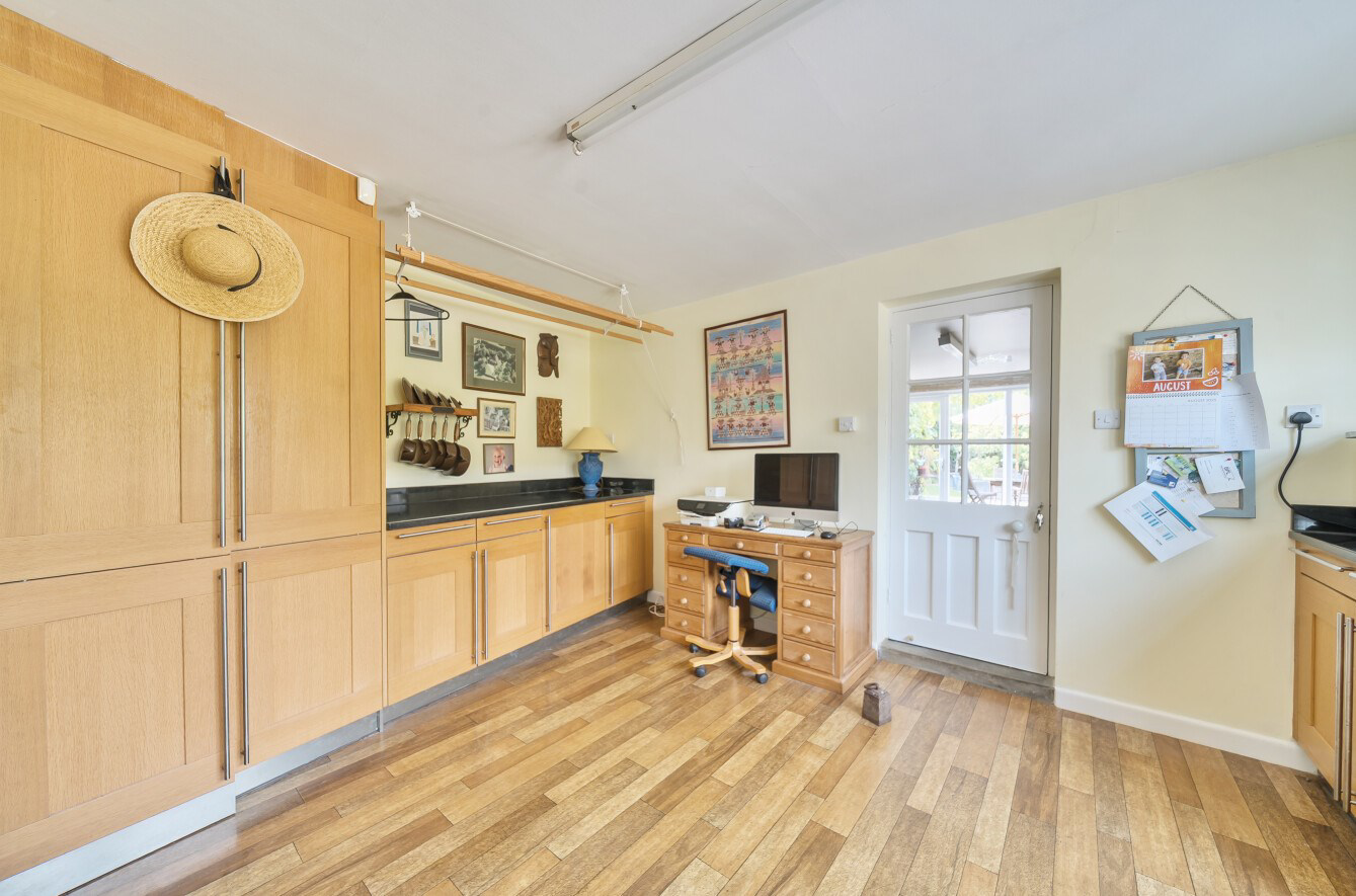 Palmerston Street, Romsey, SO51, photo 9