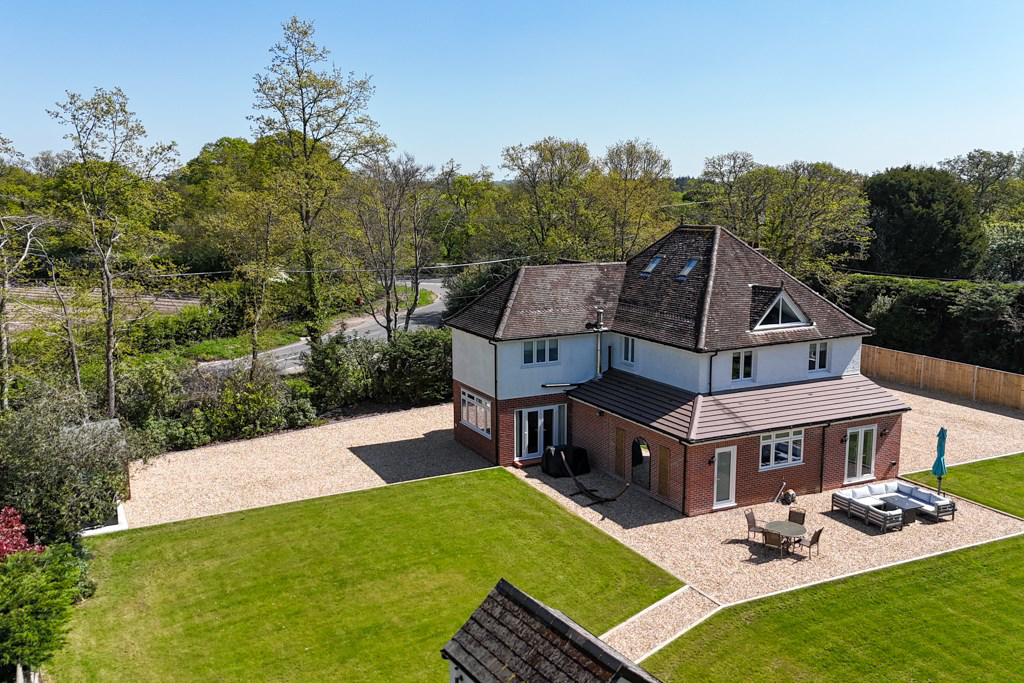 Gardeners Lane, East Wellow, Romsey, SO51, photo 3