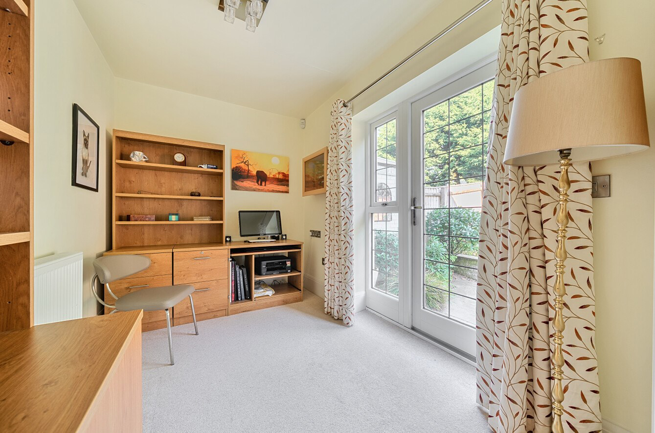 Homefield Close, Winkton, Christchurch, BH23, photo 6