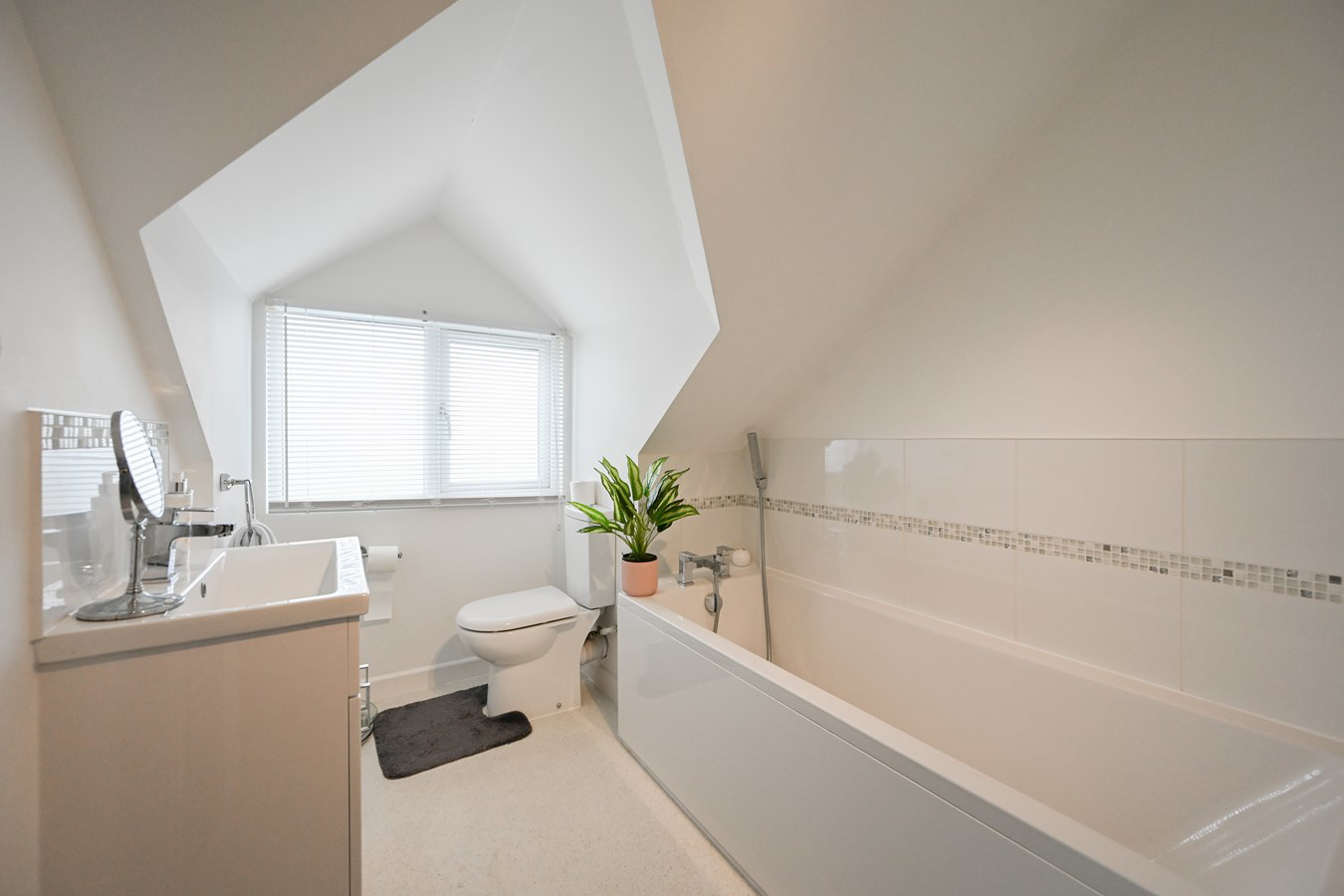 Beechcroft Lane, Ringwood, BH24, photo 12