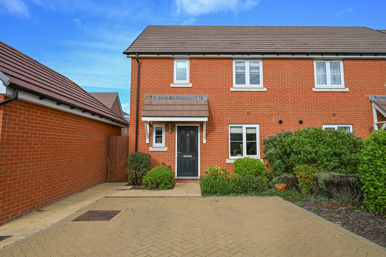 Narrowleaf Drive