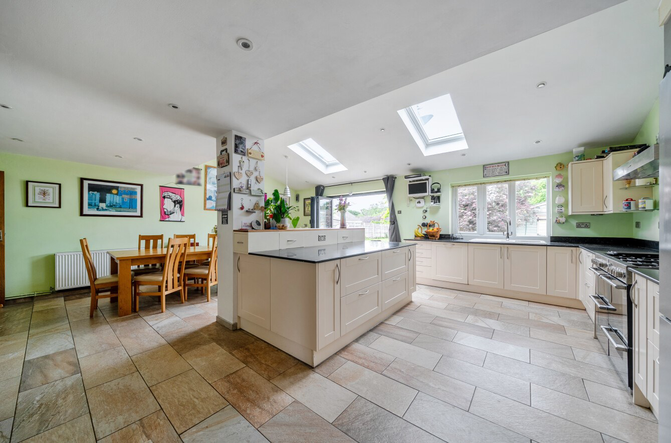 Lower Common Road, West Wellow, Romsey, SO51, photo 3