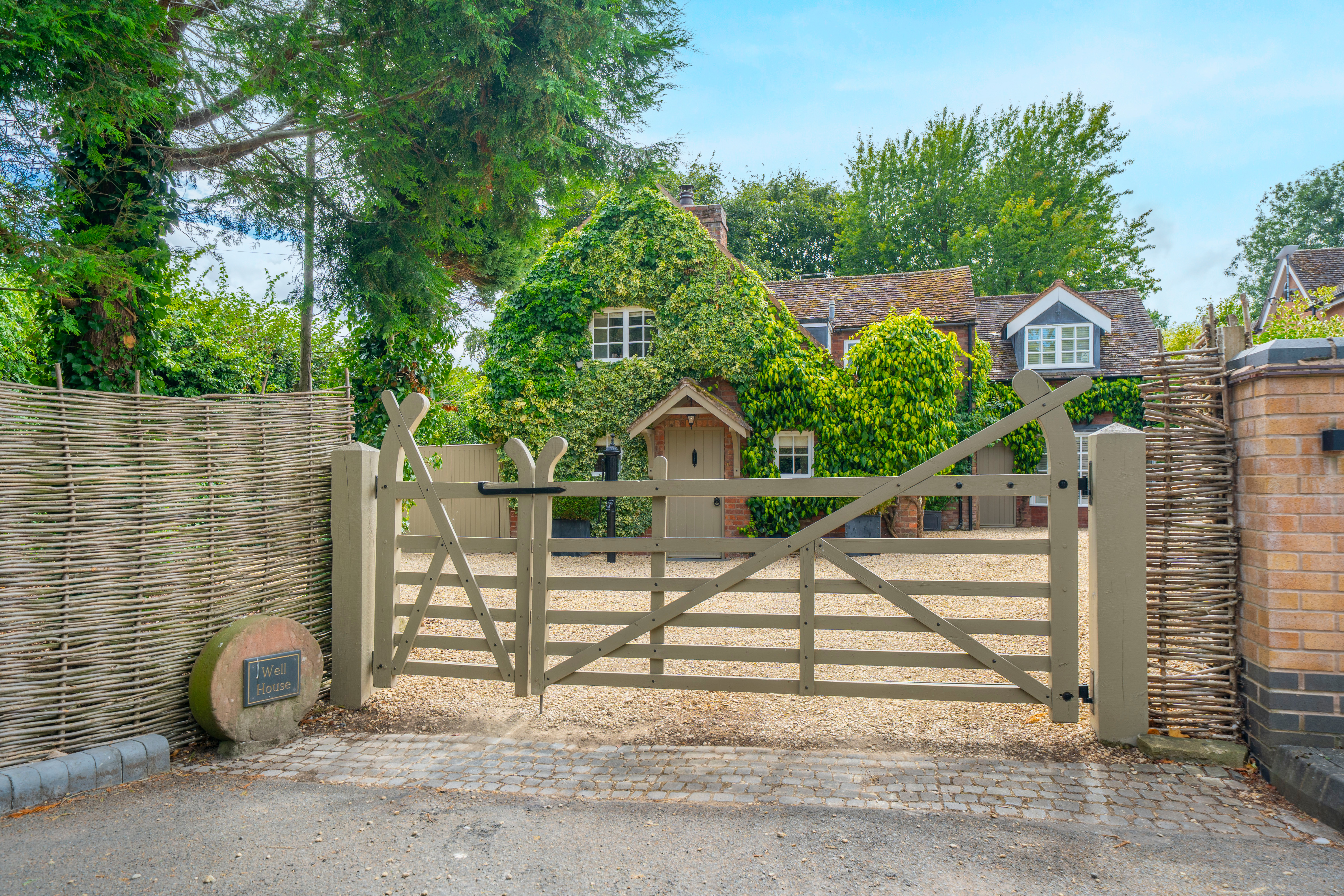 Shenstone, Kidderminster, DY10