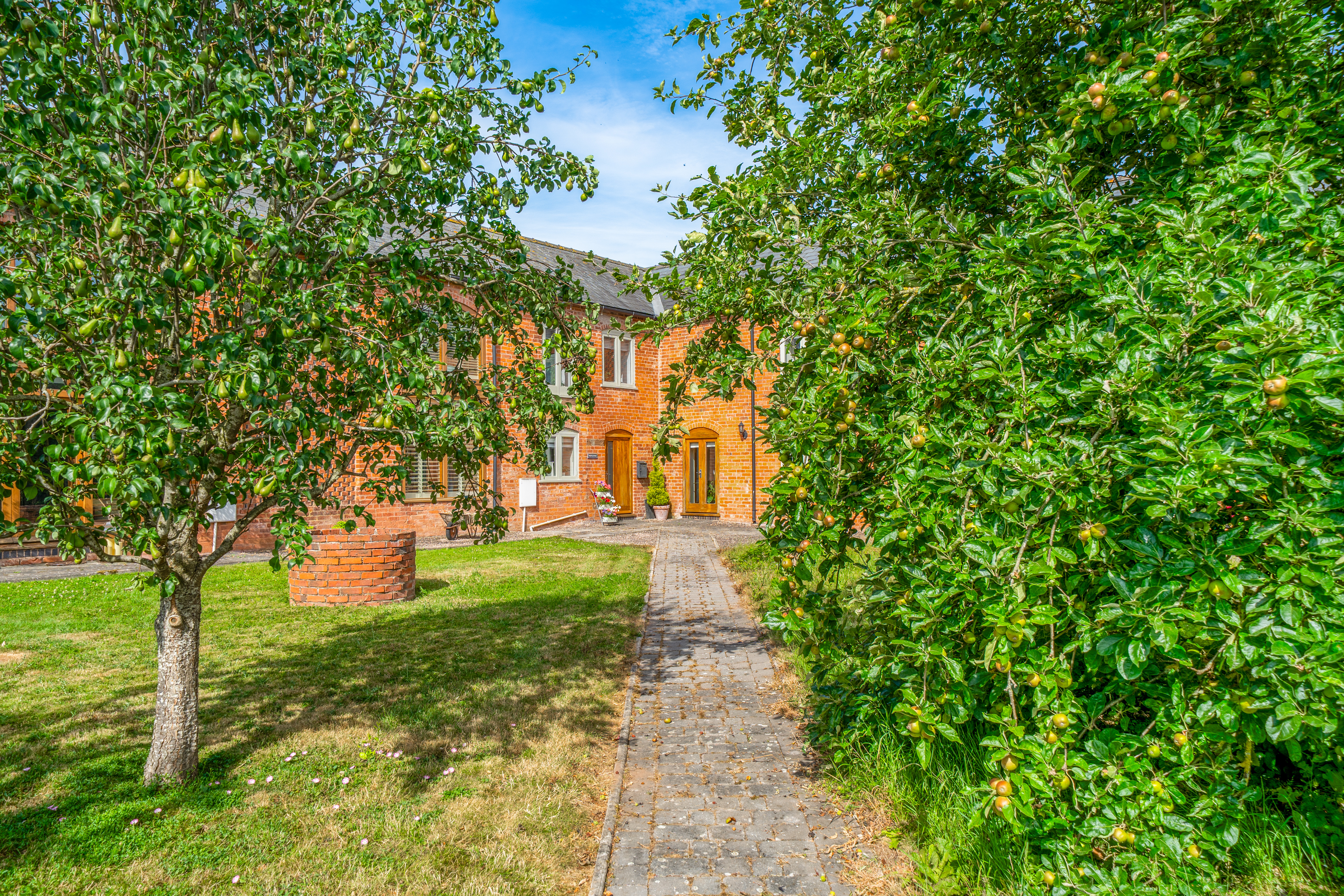 Sutton, Sutton Court, WR15, photo 23