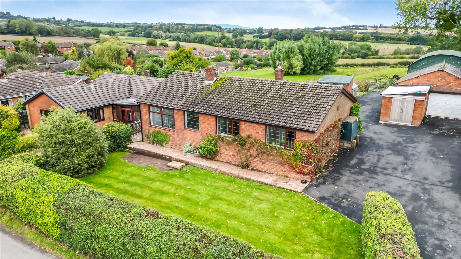 Porchbrook Road, Rock, DY14, photo 2