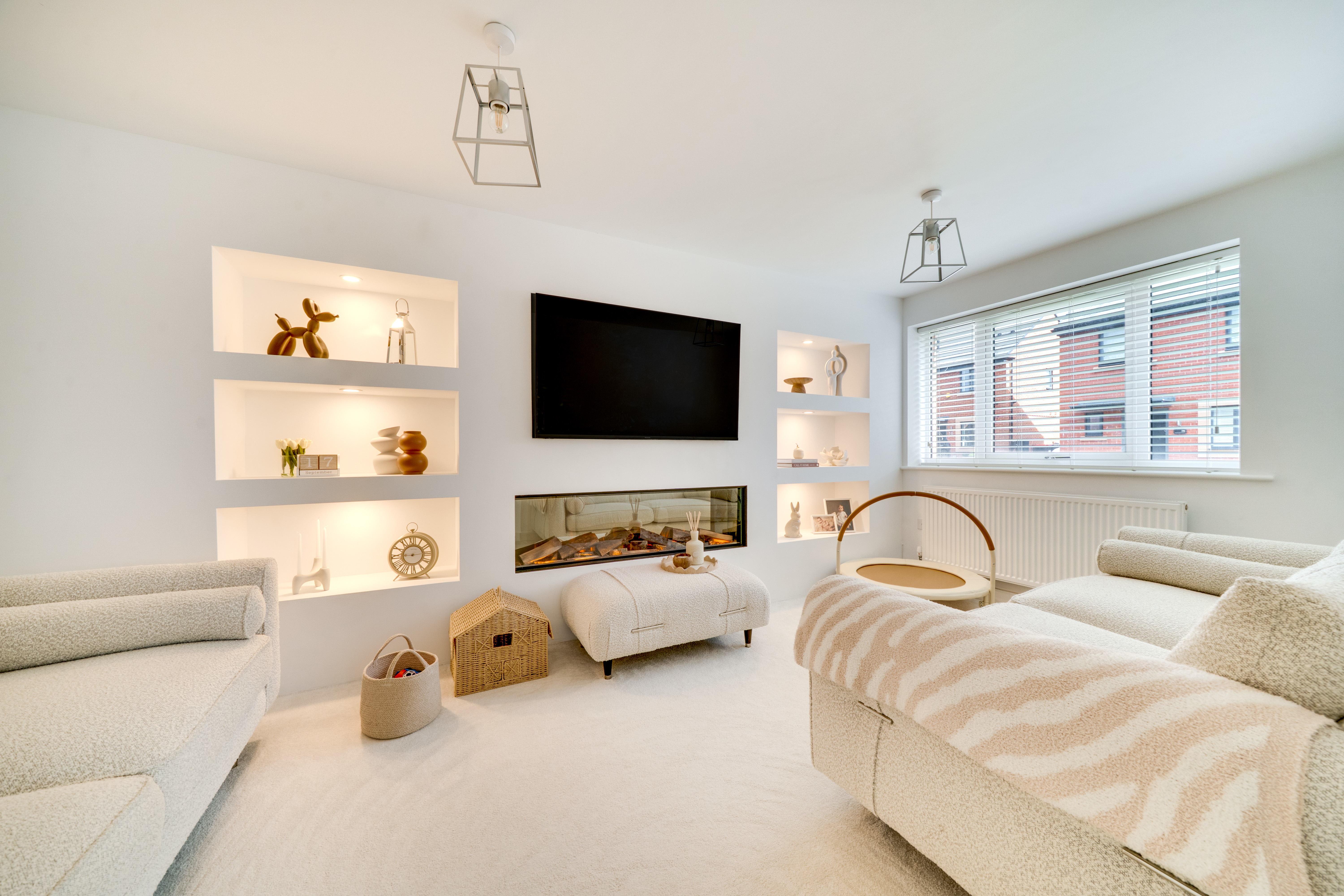 Mitcham Grove, Priorslee, TF2, photo 2