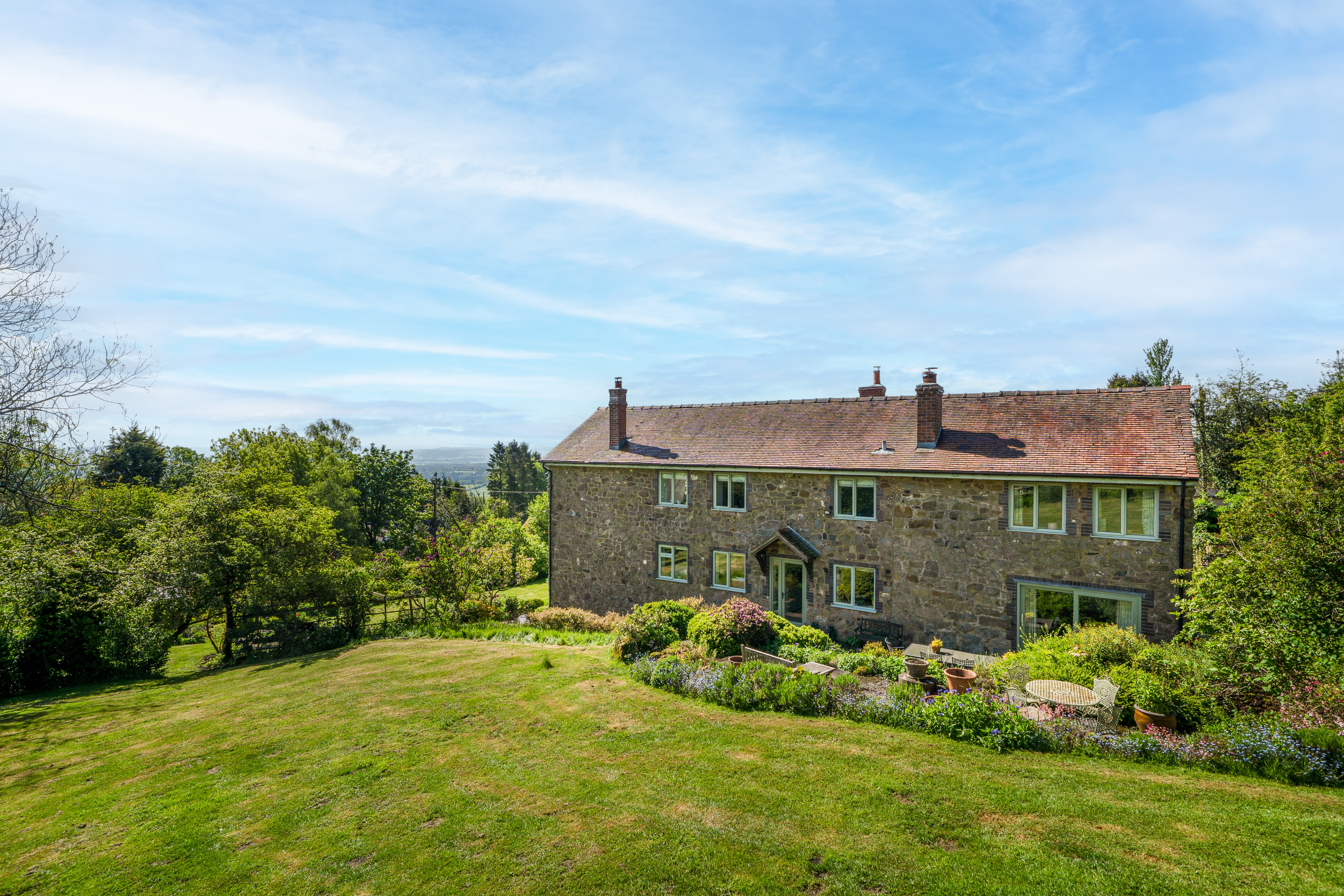Hopton Bank, Hopton Wafers, DY14