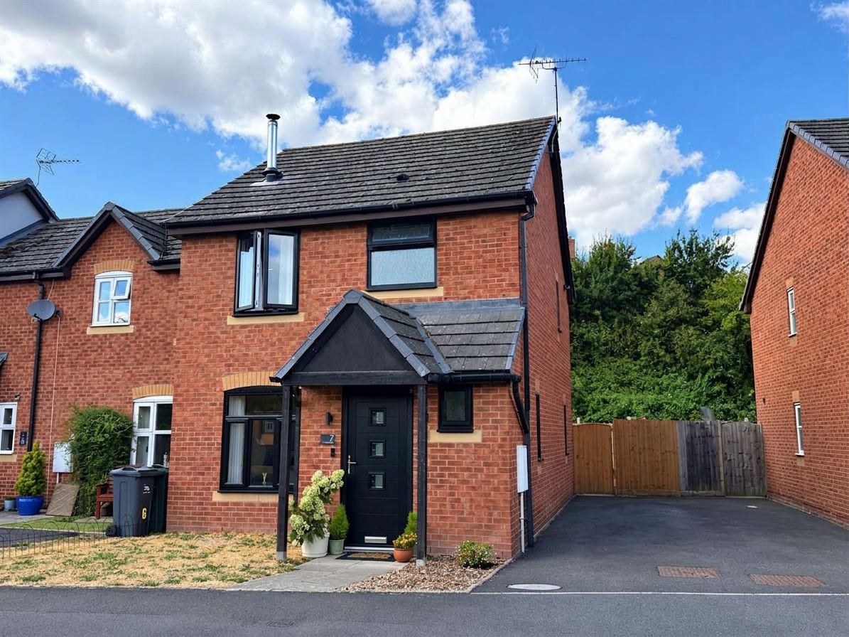 Station Close, Newnham Bridge, WR15