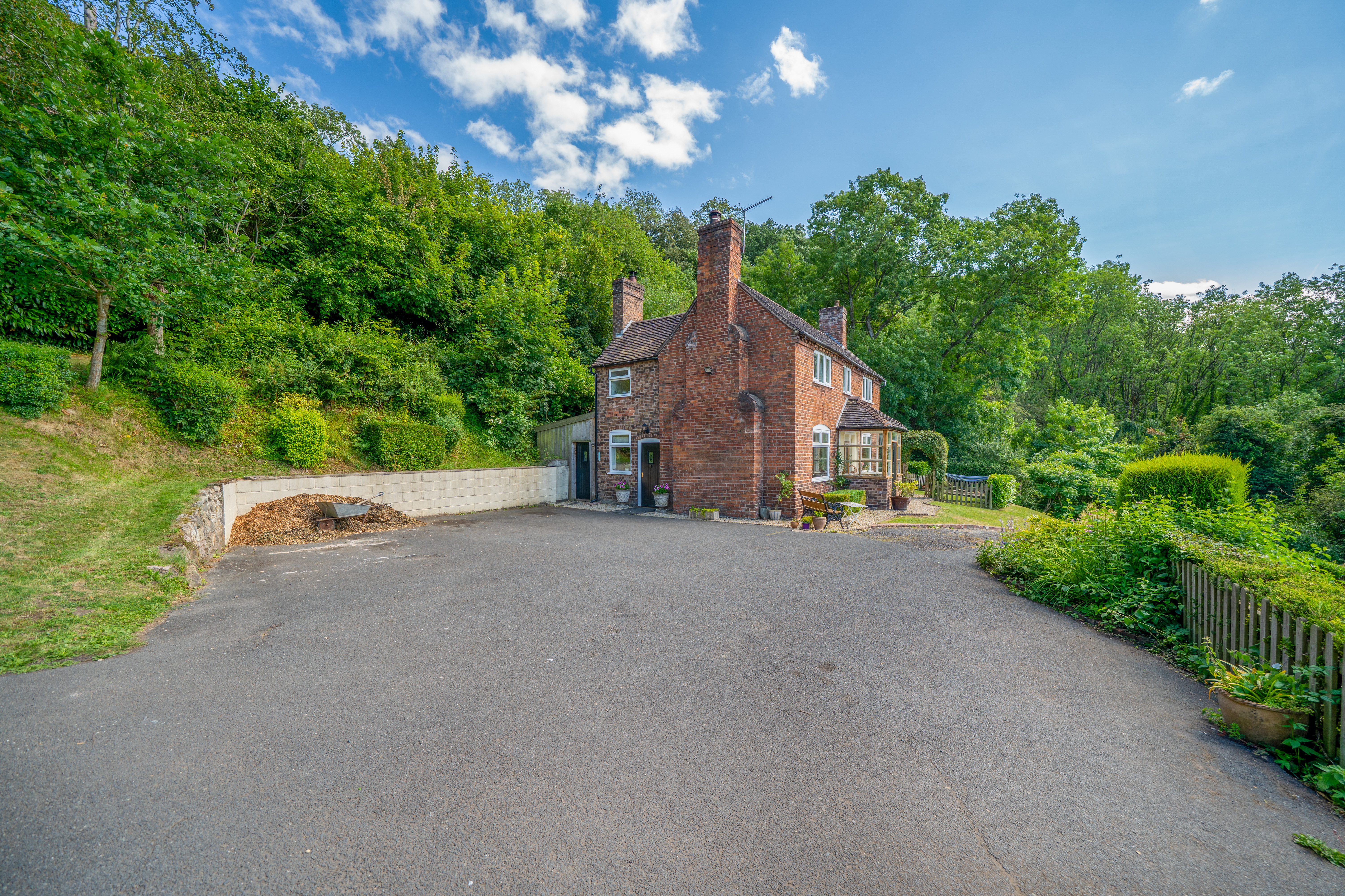 Paradise, Coalbrookdale, TF8, photo 35