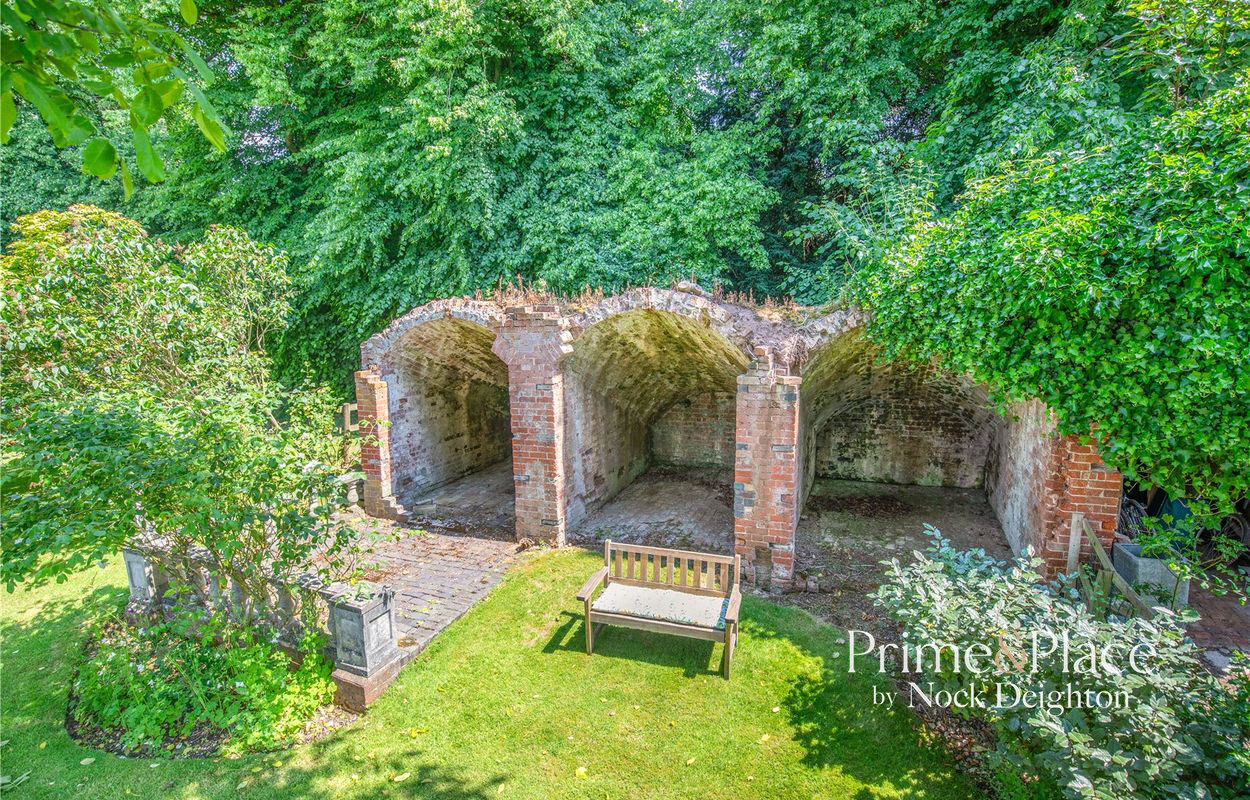 The Butlers House Patshull Park Burnhill Green Wolverhampton WV6 7HY, photo 19