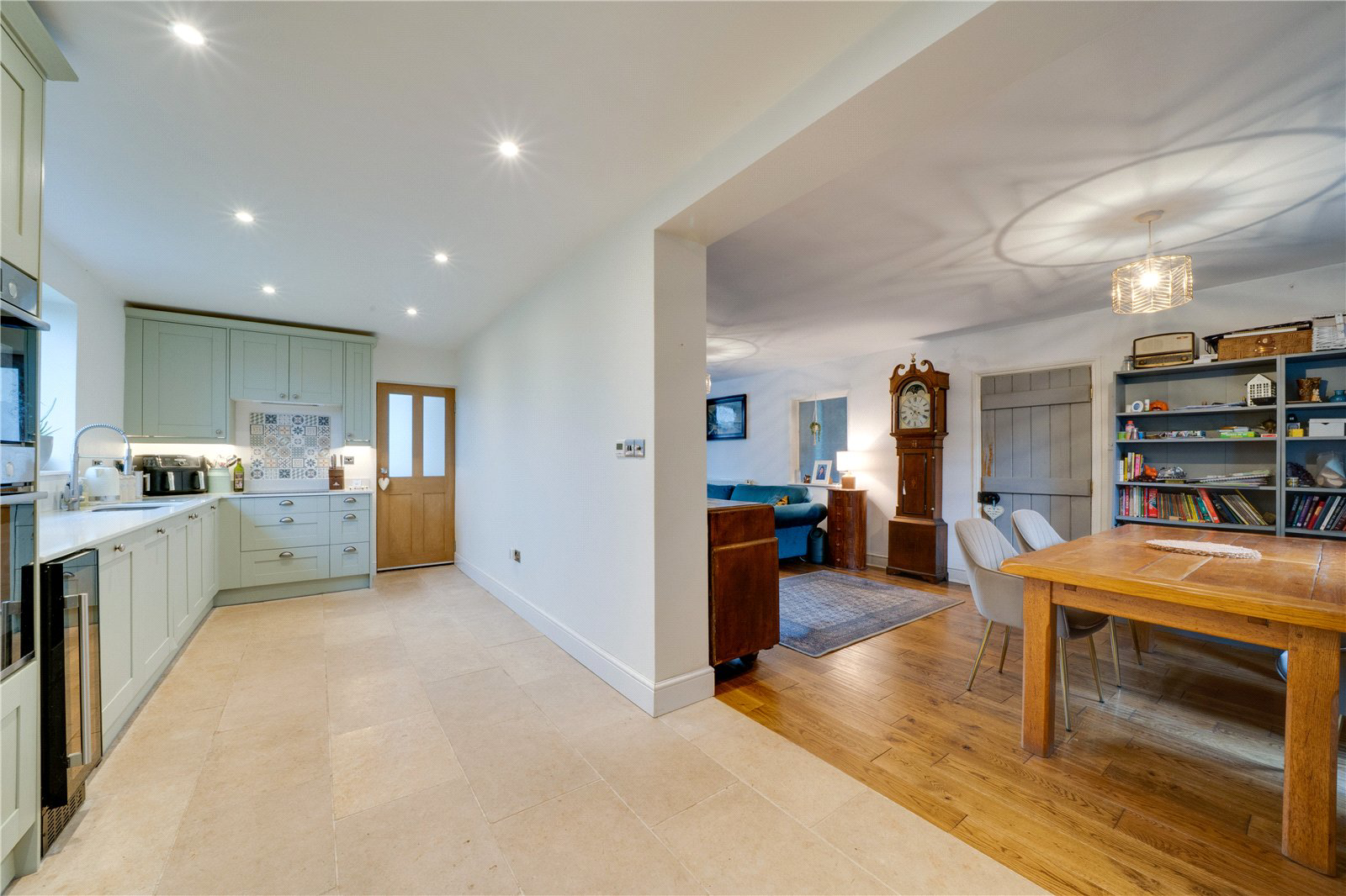 St. Dunstans Lane, Rochford, WR15, photo 4