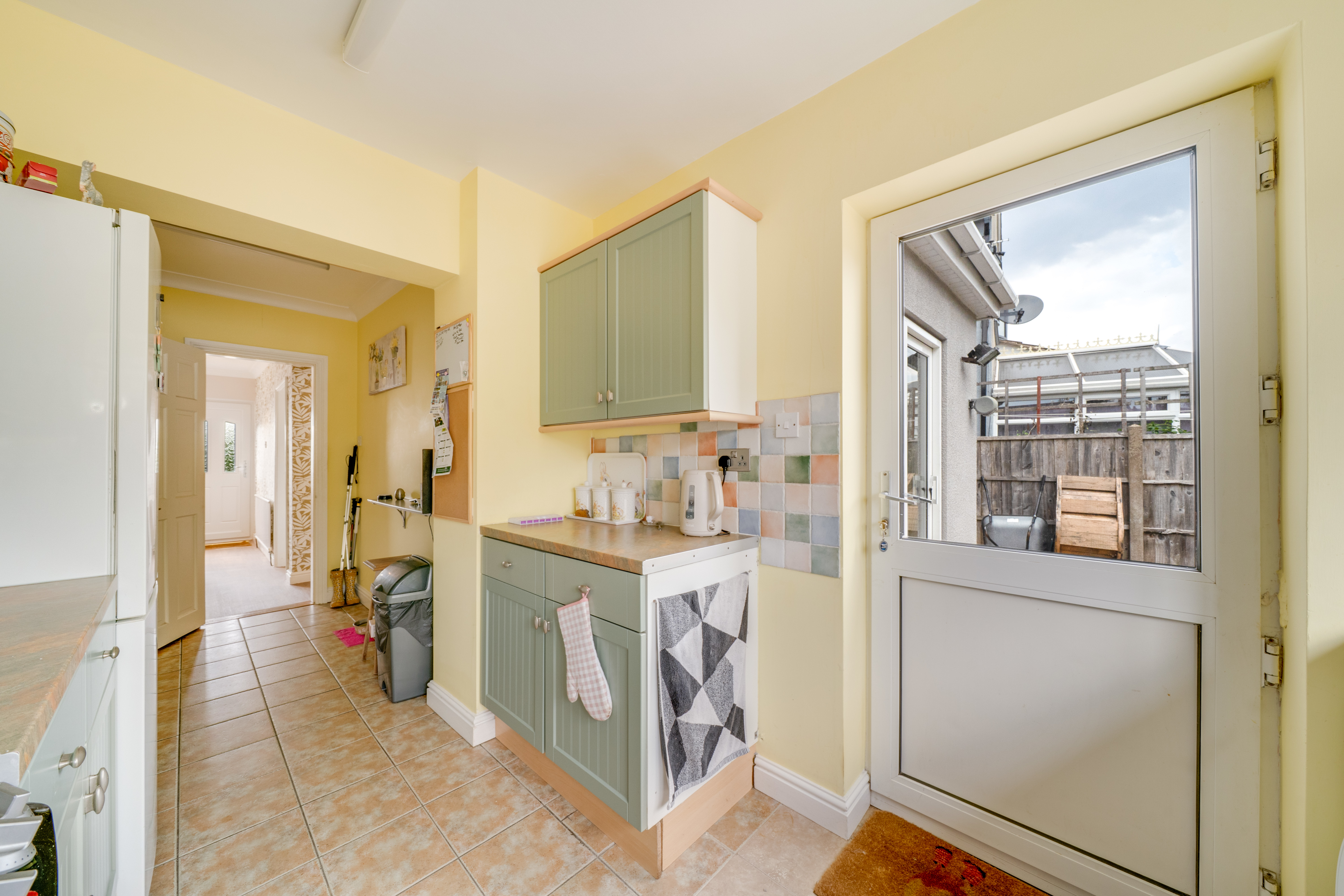 Chester Road North, Kidderminster, DY10, photo 7