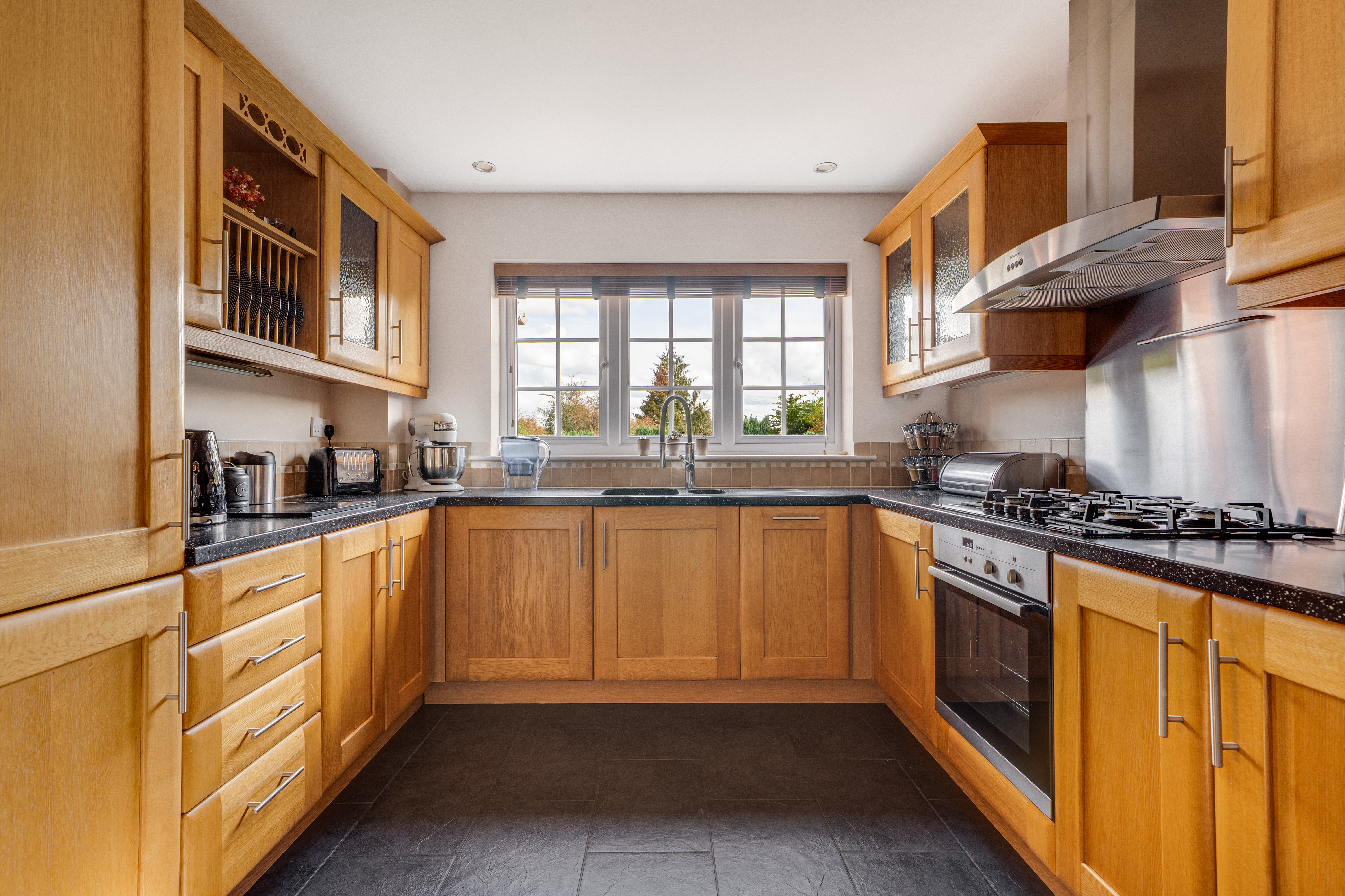 St. Johns Road, Stourport-On-Severn, DY13, photo 4