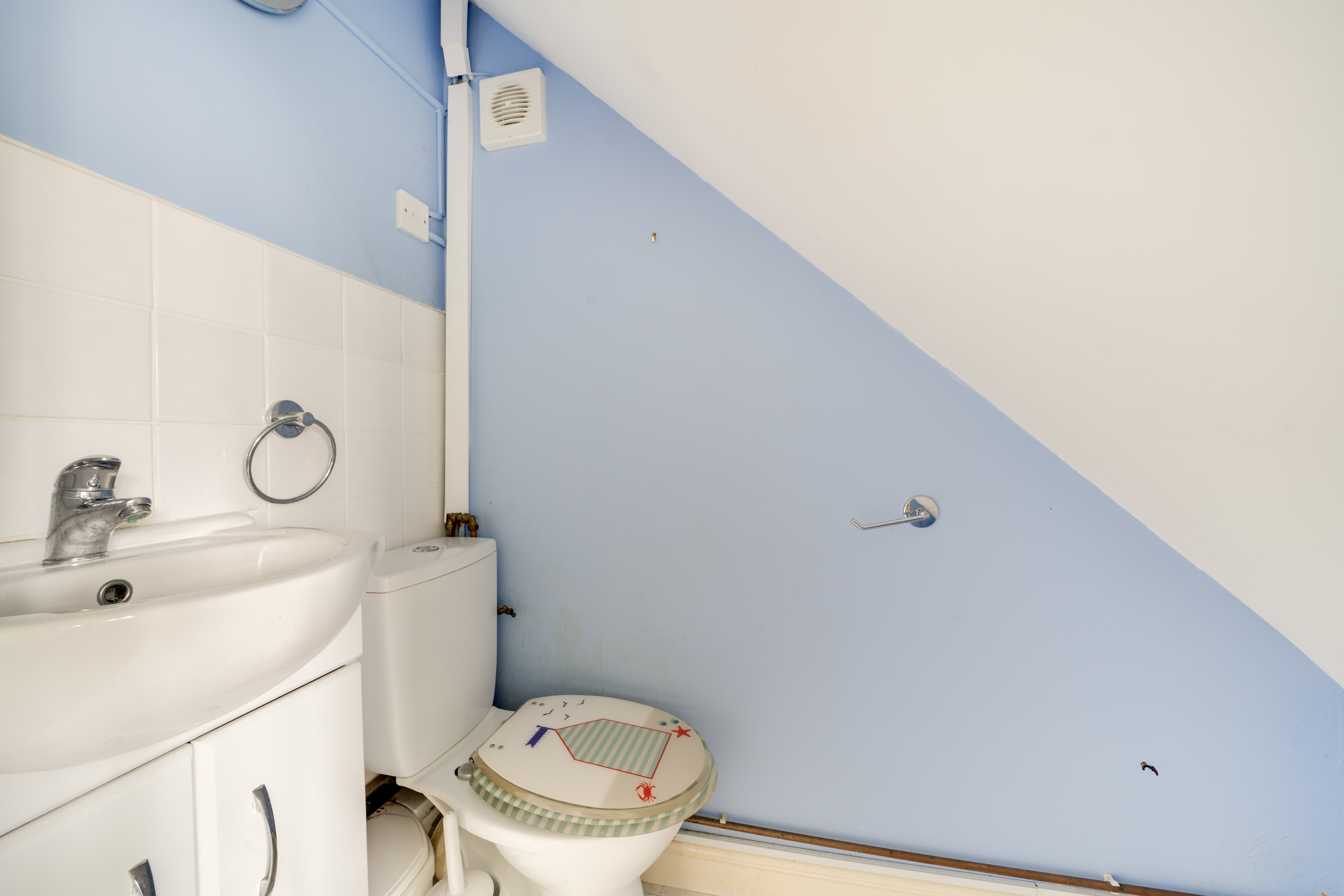 Hawkshaw Close, Oakengates, TF2, photo 5