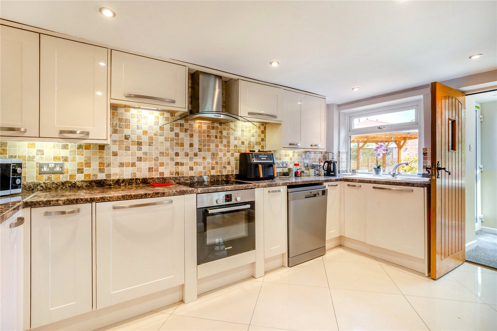Hillside Road, Ketley Bank, TF2, photo 32