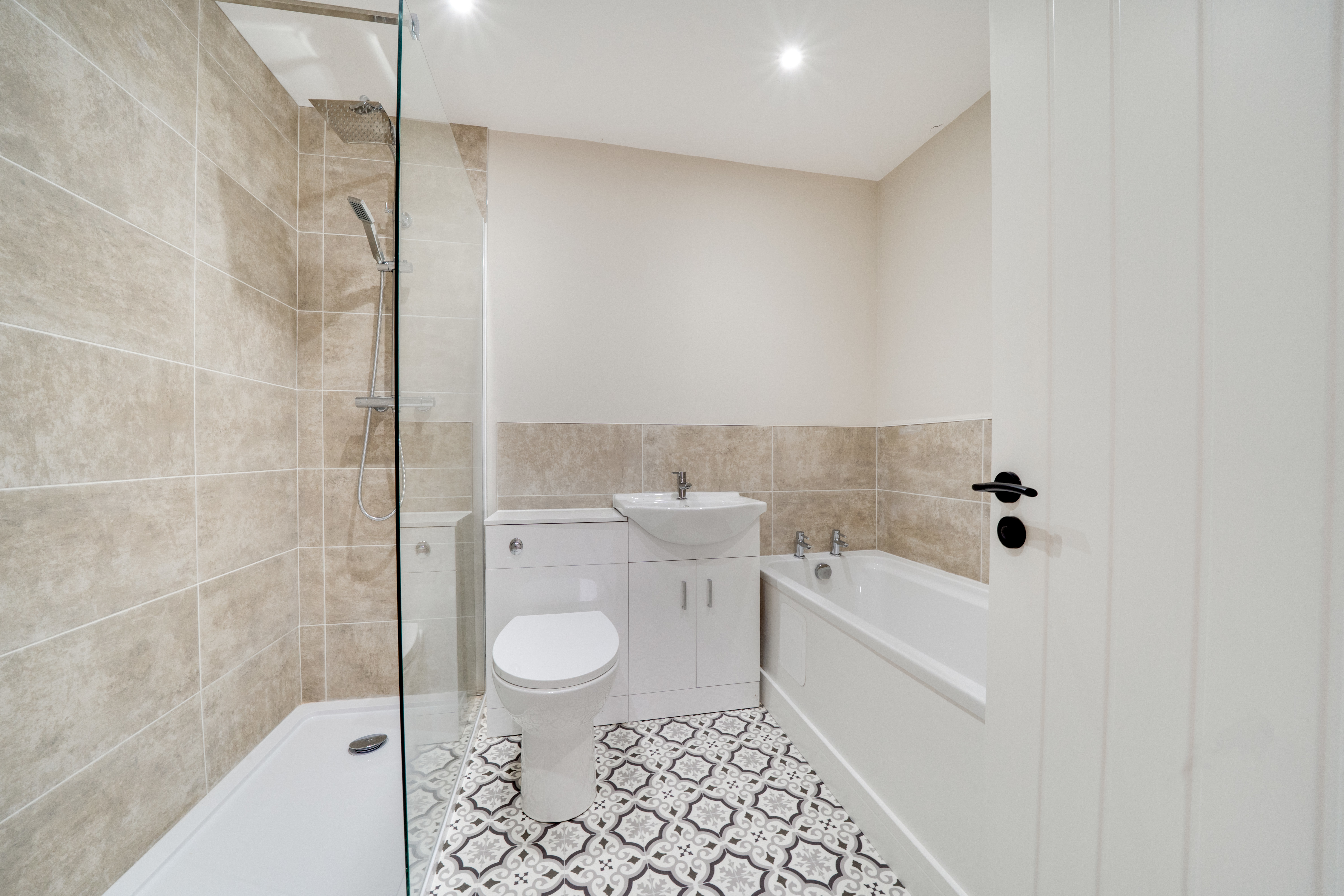 School Grove, Oakengates, TF2, photo 4
