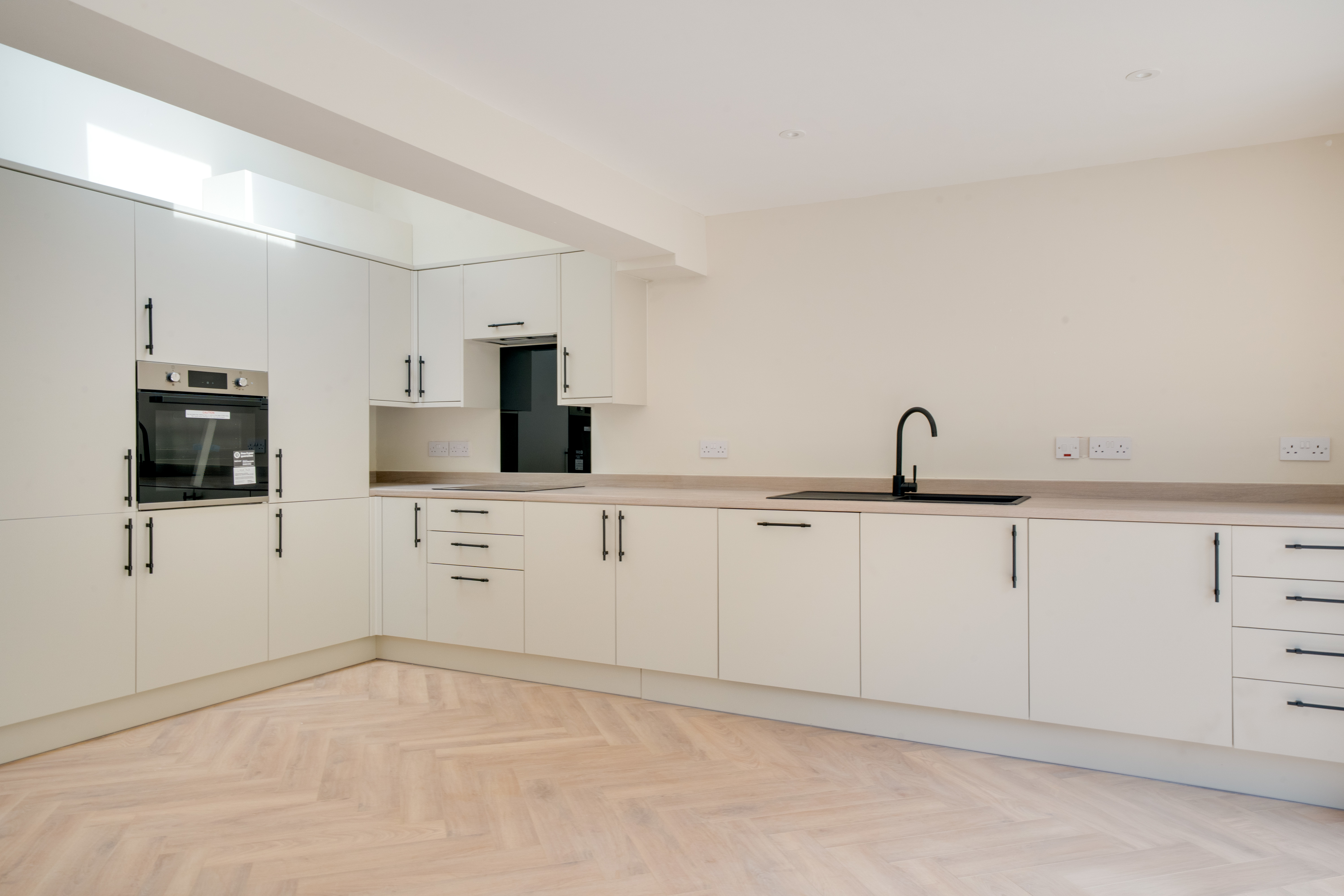 School Grove, Oakengates, TF2, photo 9