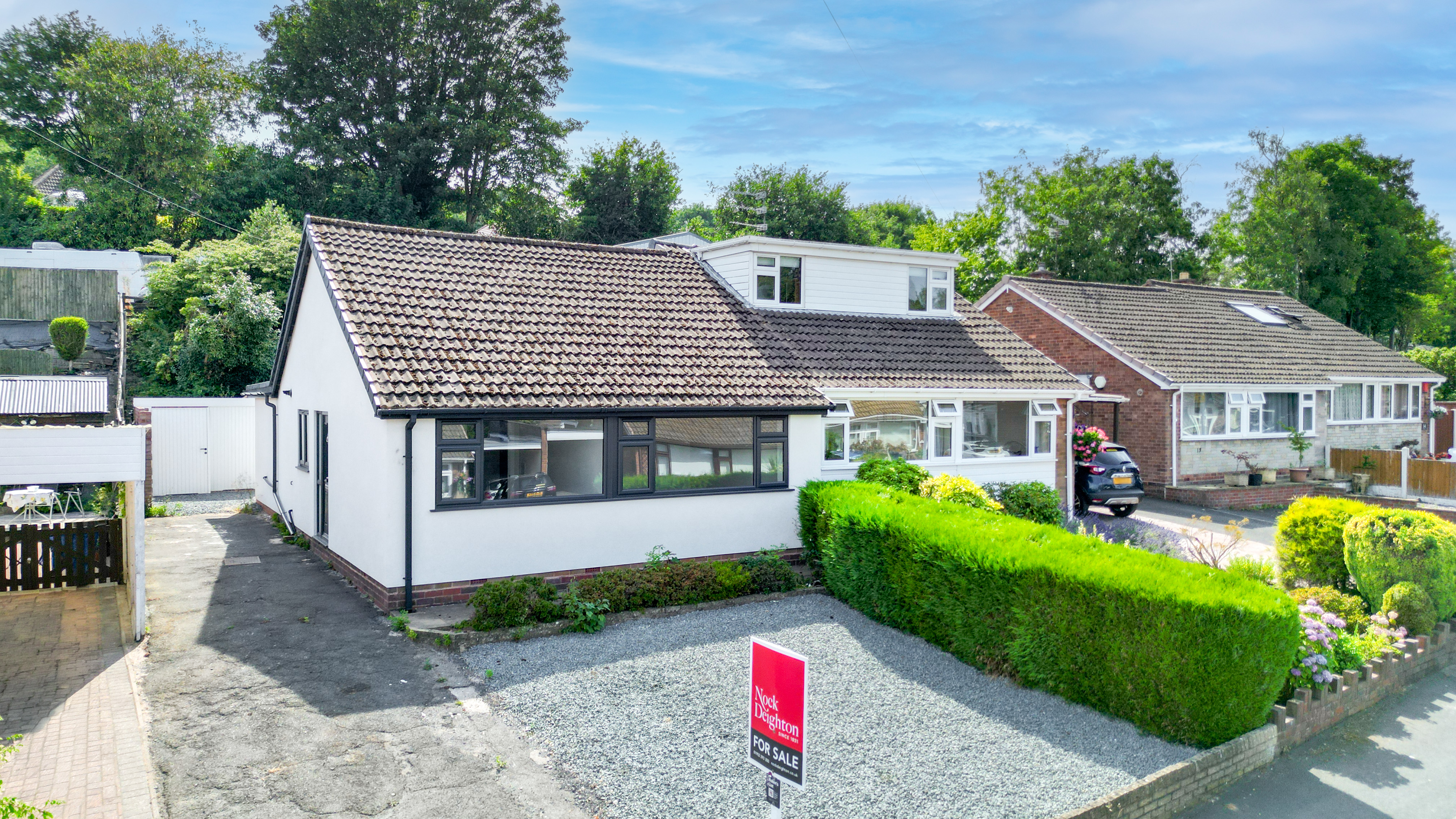 School Grove, Oakengates, TF2
