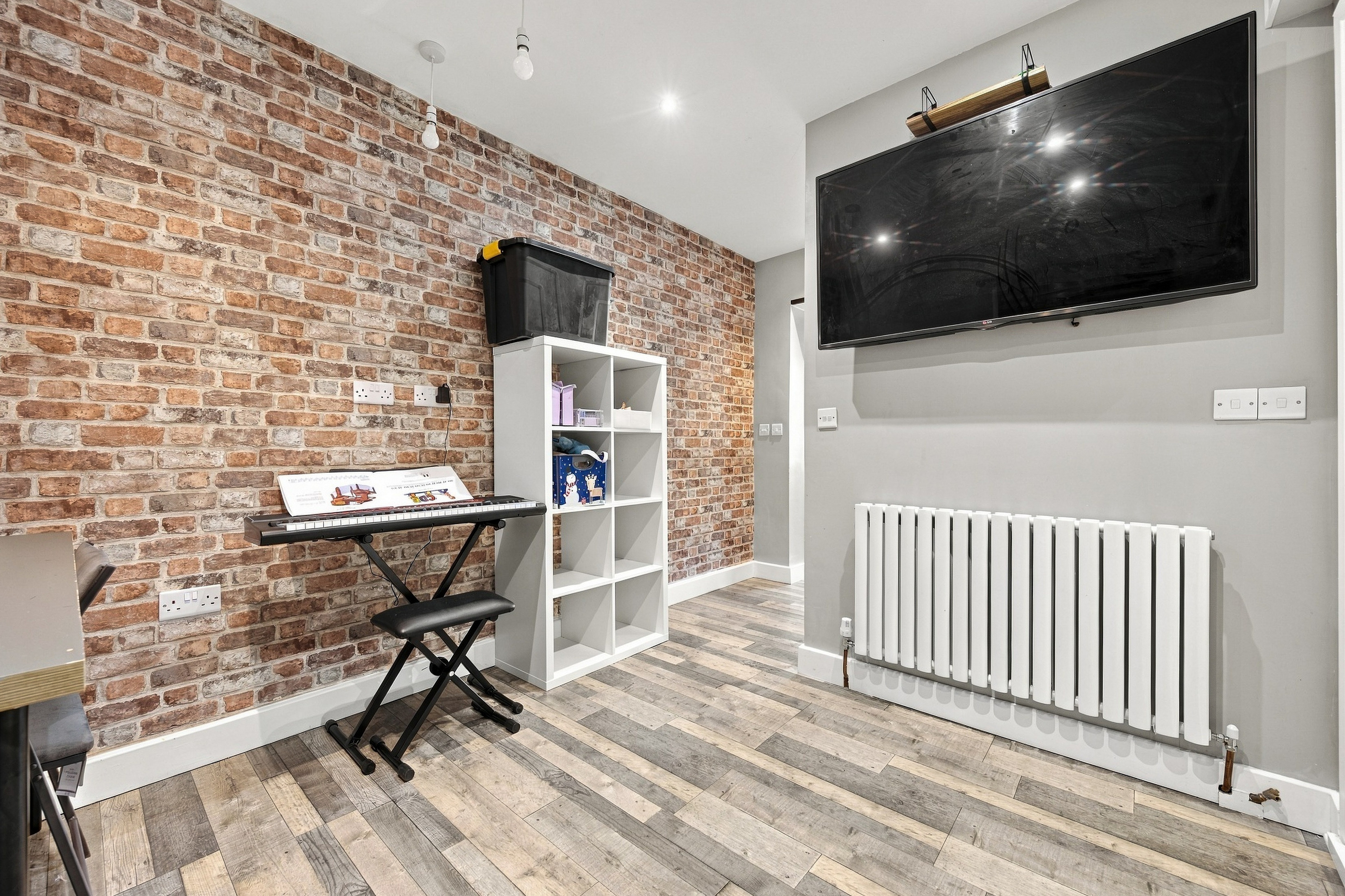 Leadon Close, Little Dawley, TF4, photo 13