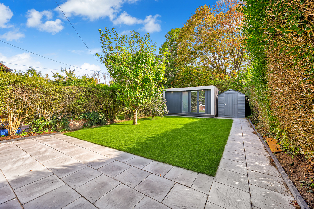 Holyoake Walk, Ealing, London, W5, photo 6