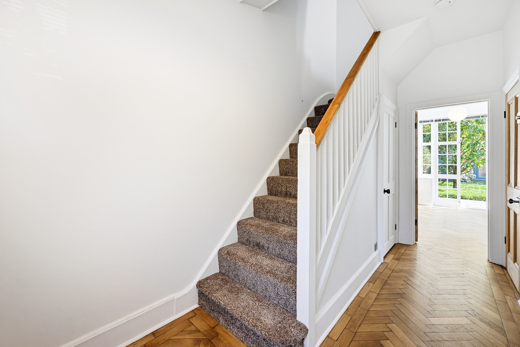 Holyoake Walk, Ealing, London, W5, photo 13