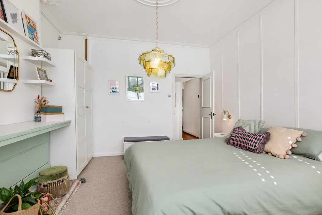 Eastbourne Road, Brentford, TW8, photo 14