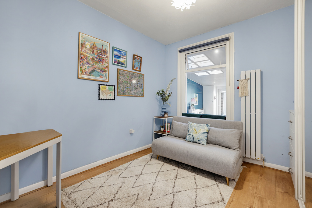 Eastbourne Road, Brentford, TW8, photo 18