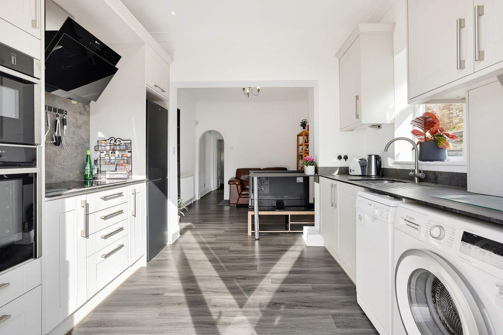 Carlyle Road, Ealing, London, W5, photo 2