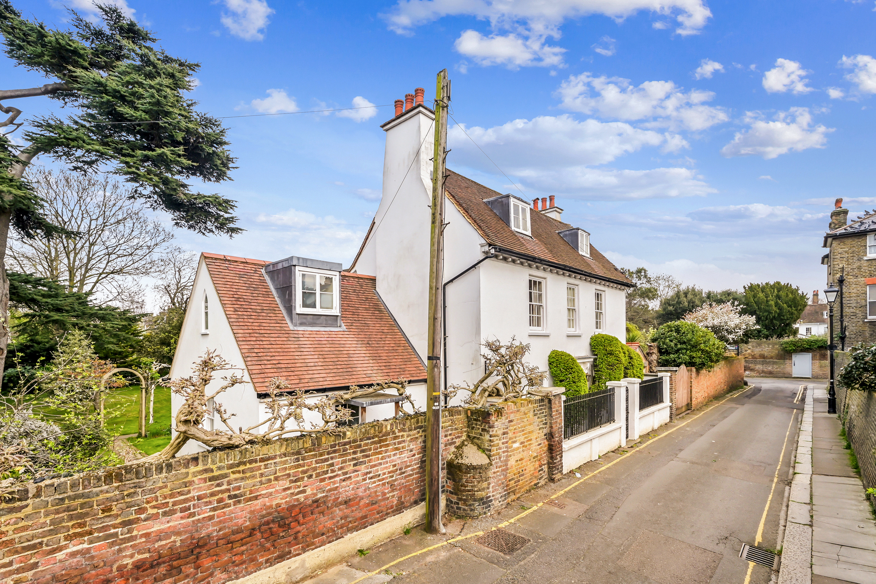 The Cedars, The Butts, Upper Butts, Brentford, TW8, photo 12
