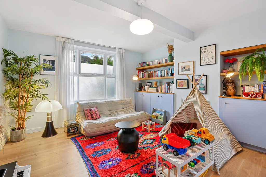 Hall Drive, Hanwell, London, W7, photo 21