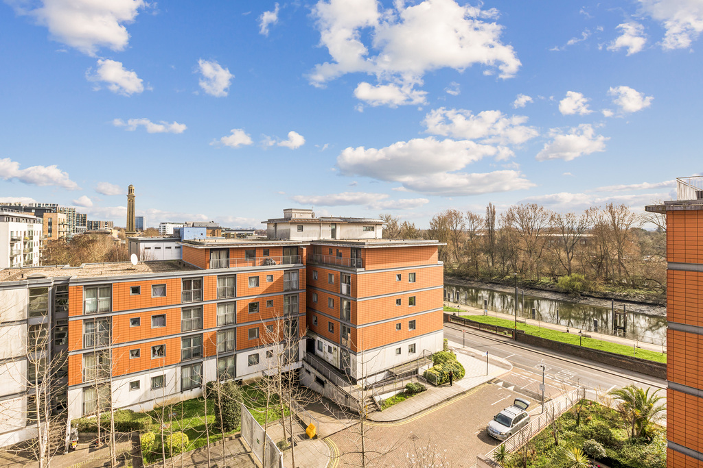 Holland Gardens, Brentford, London, TW8, photo 14