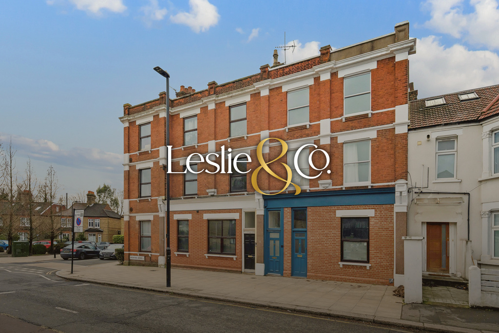 Victoria Mansions, Hanwell, London, W7