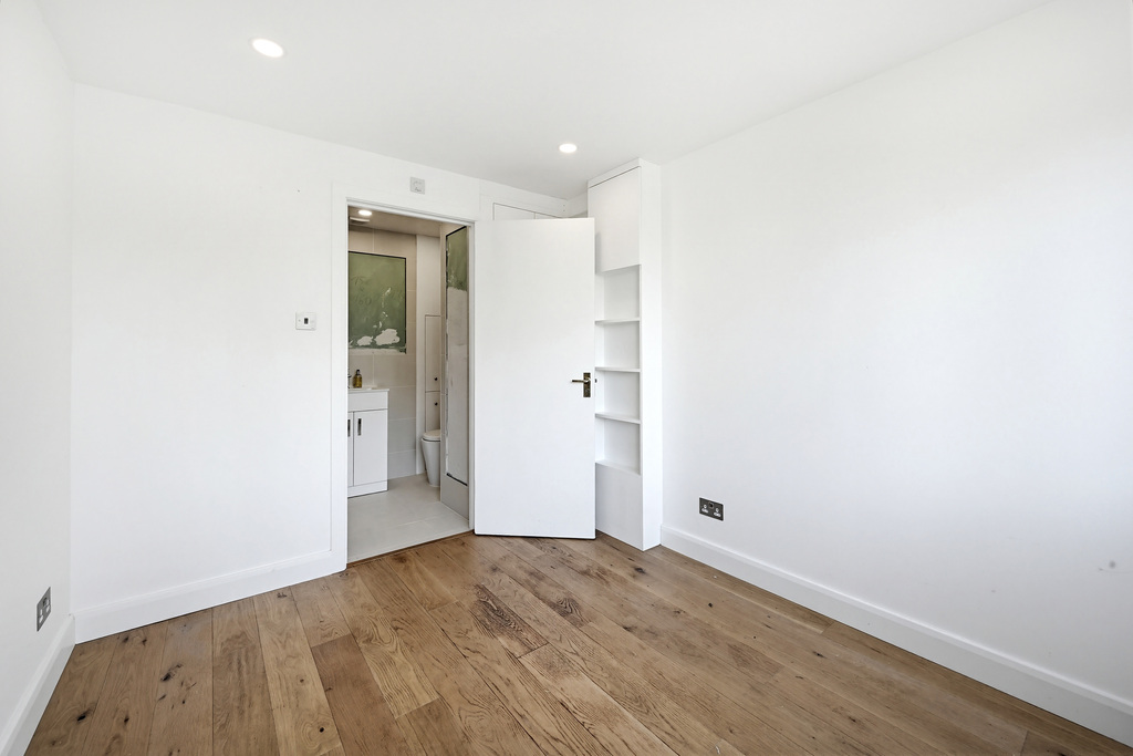 Mount Pleasant Road, Ealing, London, W5, photo 16