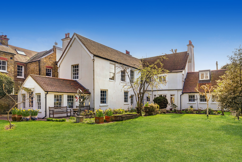 The Cedars, The Butts, Upper Butts, Brentford, TW8