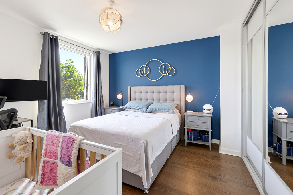 Relph Court, Kenneth Way, Ealing, London, W5, photo 9