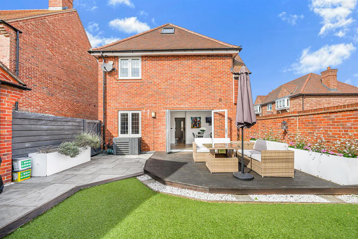 Bowlby Hill, Harlow, photo 22