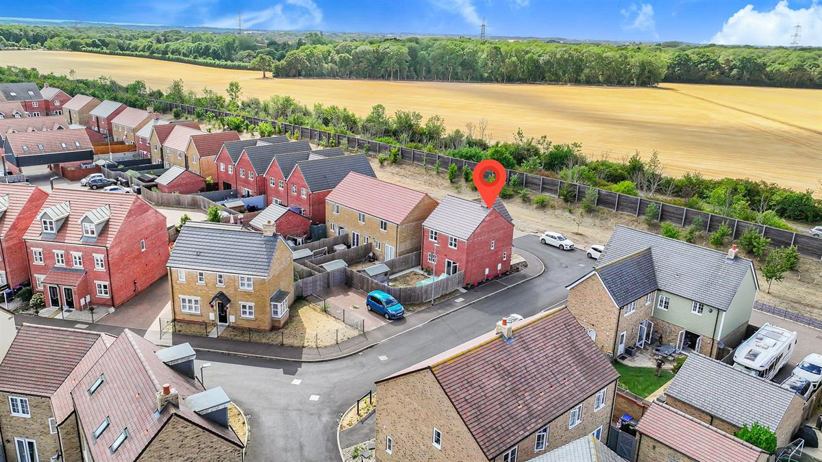 Ambrose Close, Bishop's Stortford, photo 24