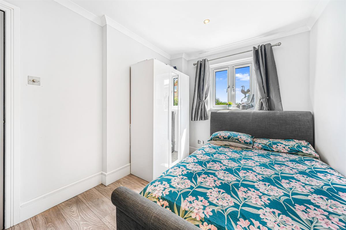 Bentley Drive, Harlow, photo 21