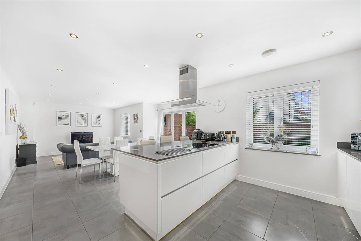 Terlings Avenue, Harlow, photo 2