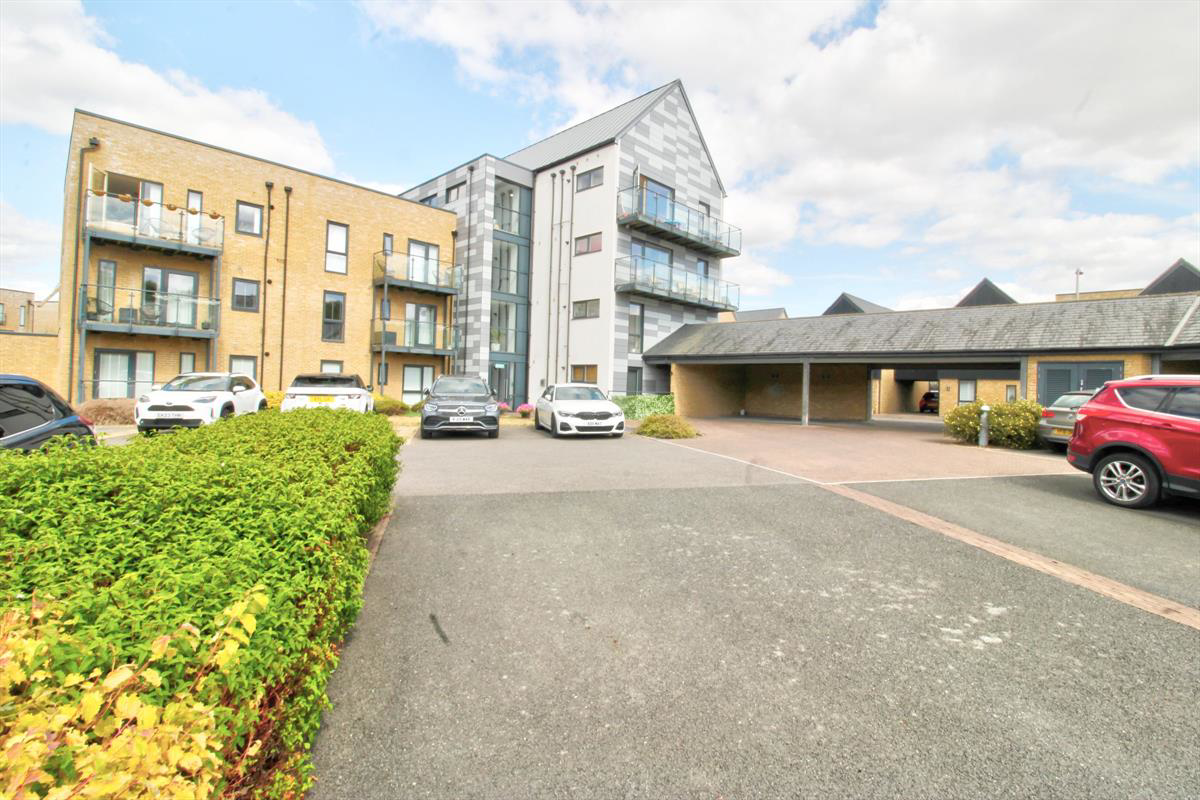 Crossbill Way, Harlow